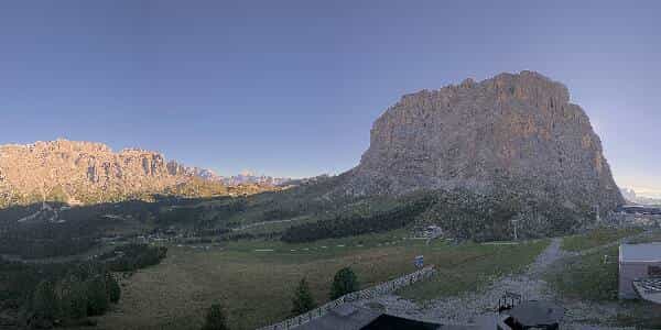 Val Gardena Piz Sella Piz Sella (2284m), Val Gardena - Dolomiti webcam frame captured 15 September 2026 at 5:38 pm GMT+2