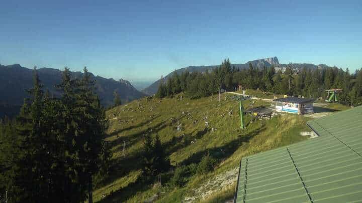 Ramsau bei Berchtesgaden Hochschwarzeck webcam frame captured 15 September 2026 at 5:37 pm GMT+2