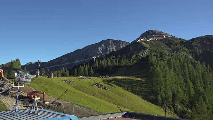 Zauchensee Gamskogelhütte webcam frame captured 15 September 2026 at 5:41 pm GMT+2