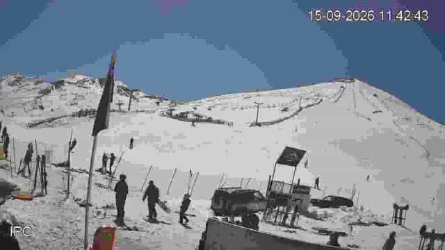 El Colorado Summit Lookout webcam frame captured 15 September 2026 at 12:42 pm GMT-3