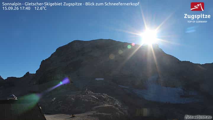 Zugspitze Sonnalpin Glacier webcam frame captured 15 September 2026 at 5:43 pm GMT+2