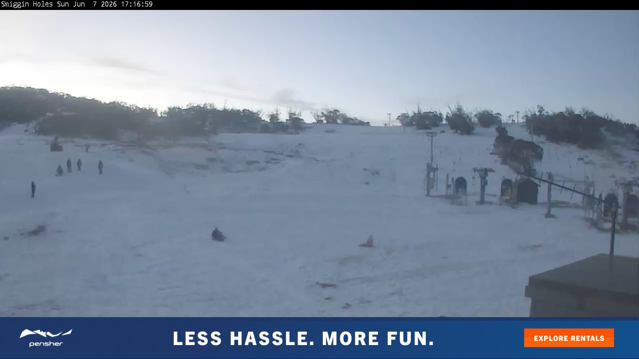 Perisher Smiggin Holes snow cam captured at 7 June 2026 at 11:05 pm AEST