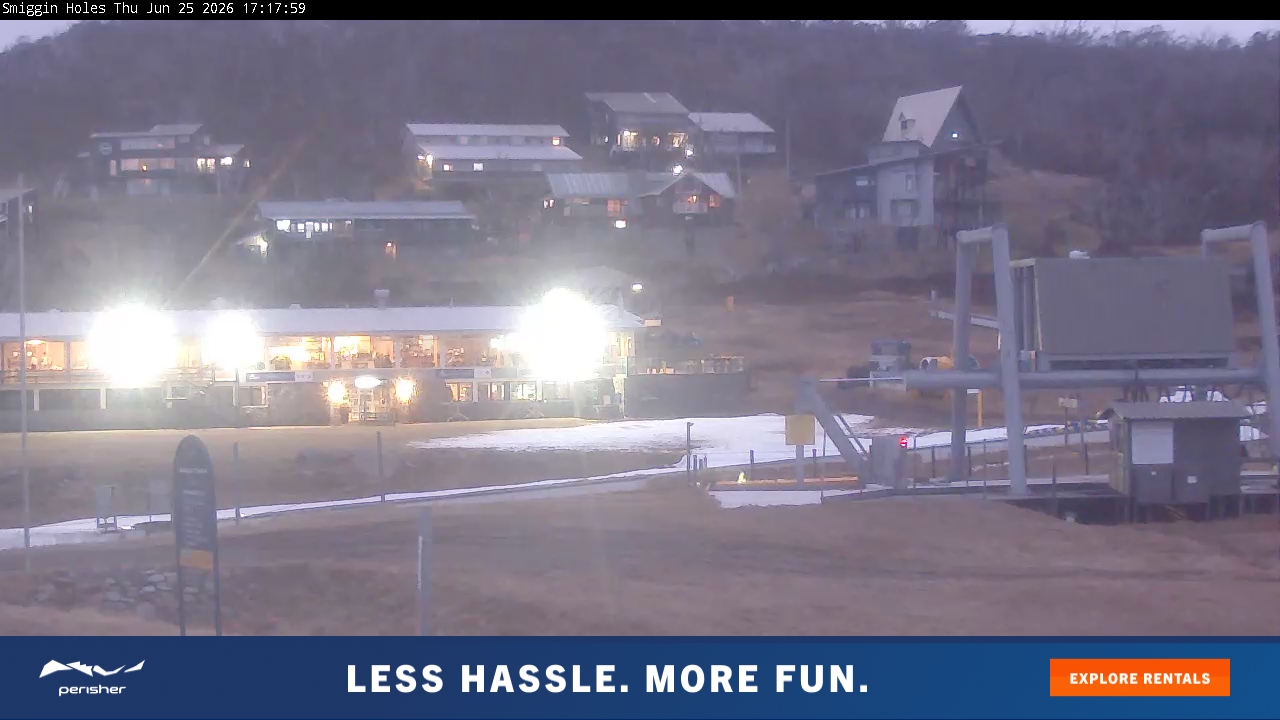 Perisher Smiggin Holes snow cam captured at 25 June 2026 at 5:22 pm AEST