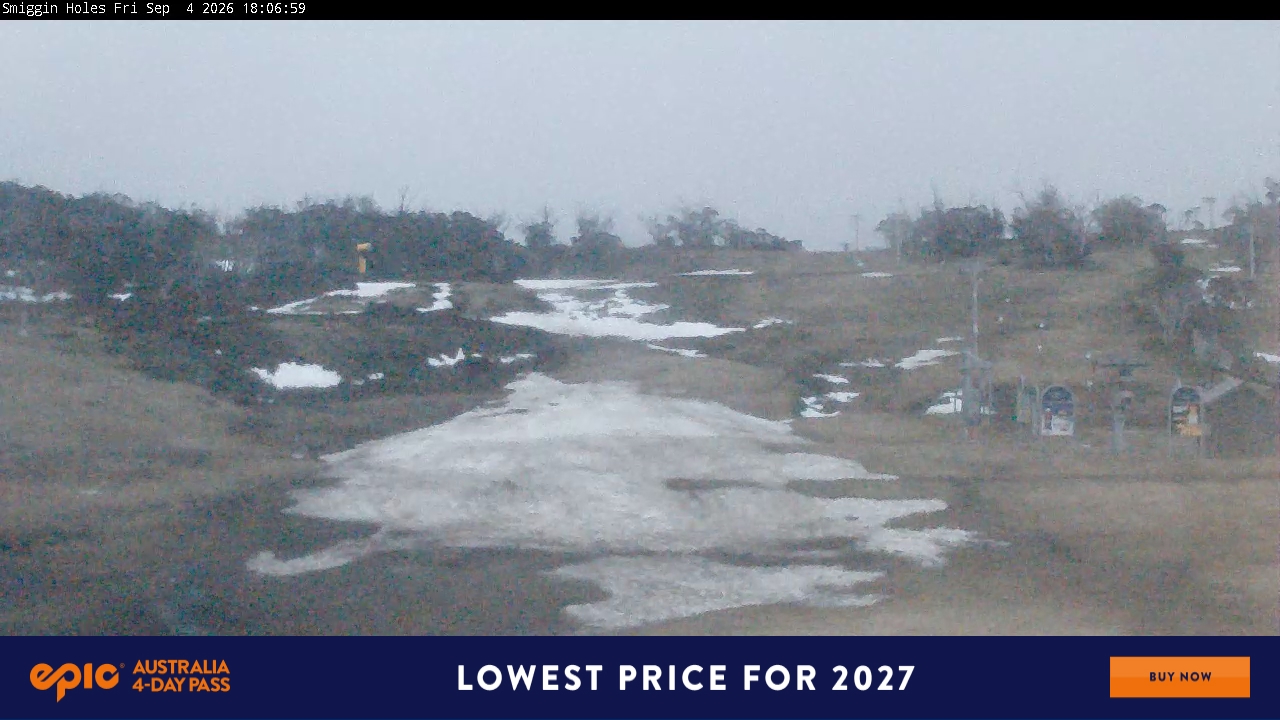 Perisher Smiggin Holes snow cam captured at 4 September 2026 at 6:14 pm AEST