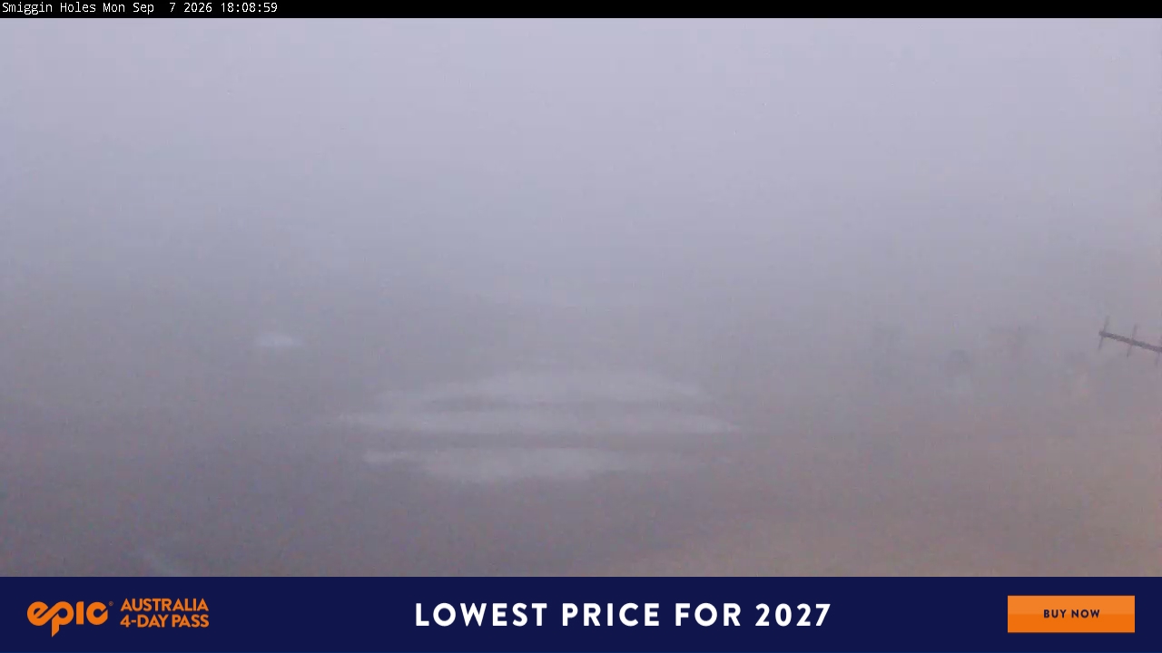 Perisher Smiggin Holes snow cam captured at 7 September 2026 at 6:09 pm AEST