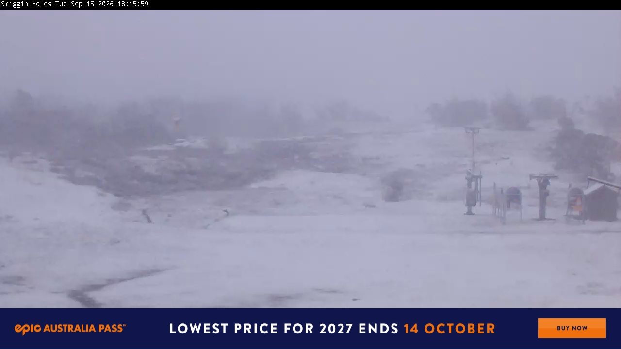 Perisher Smiggin Holes snow cam captured at 15 September 2026 at 6:25 pm AEST