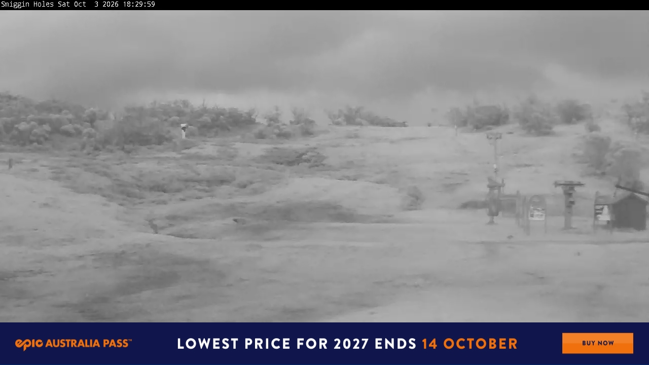 Perisher Smiggin Holes snow cam captured at 3 October 2026 at 6:38 pm AEST