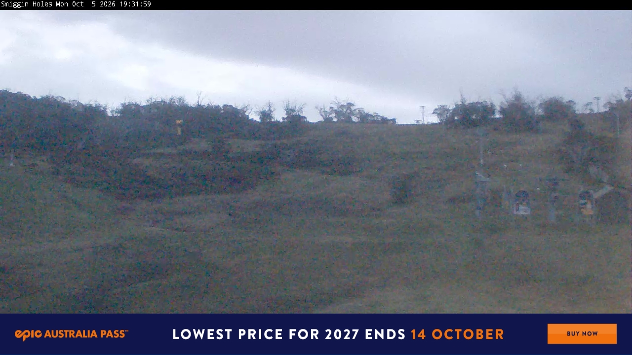 Perisher Smiggin Holes snow cam captured at 5 October 2026 at 7:34 pm AEDT