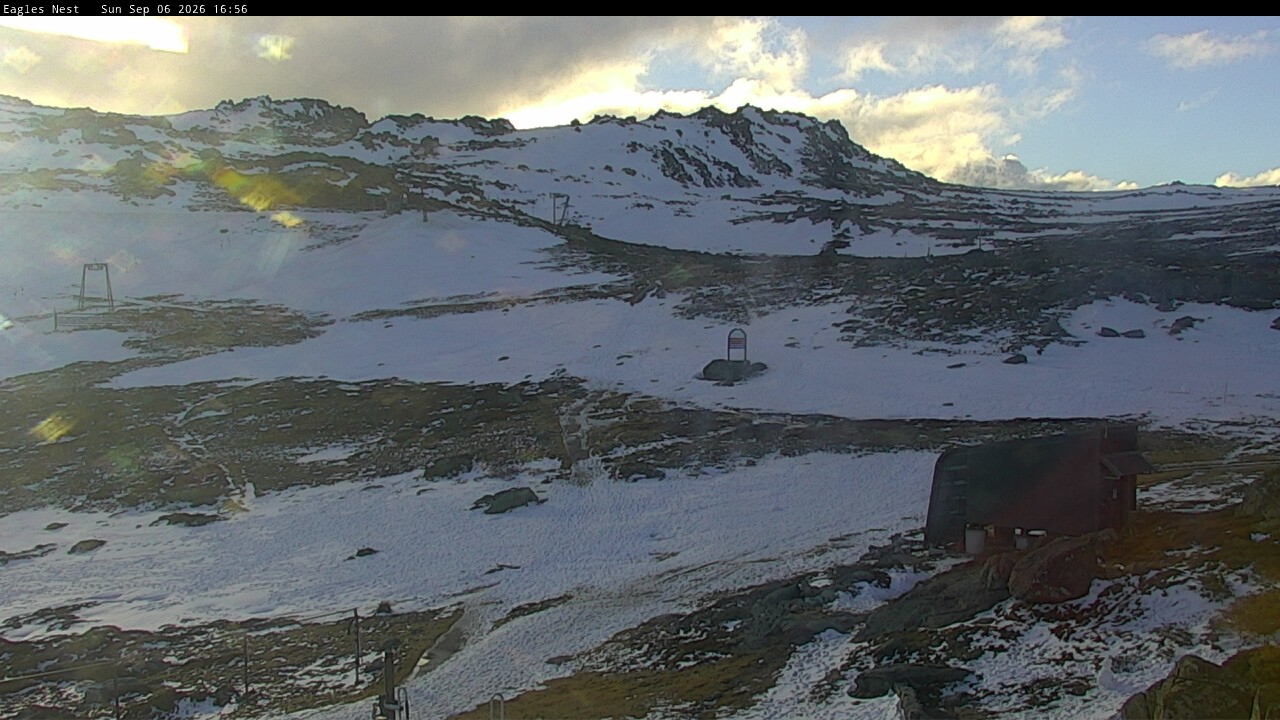 Thredbo Kosciuszko Walking Track snow cam captured at 6 September 2026 at 5:04 pm AEST