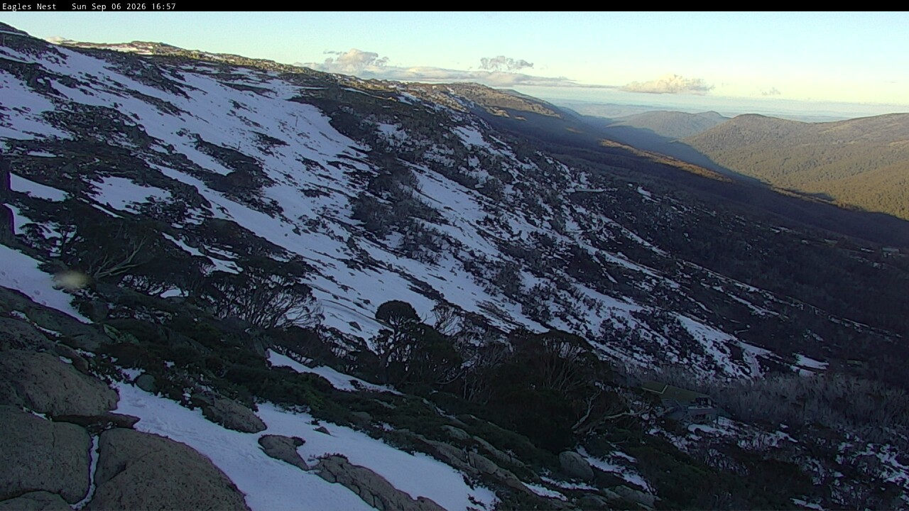 Thredbo Central Spur snow cam captured at 6 September 2026 at 5:04 pm AEST