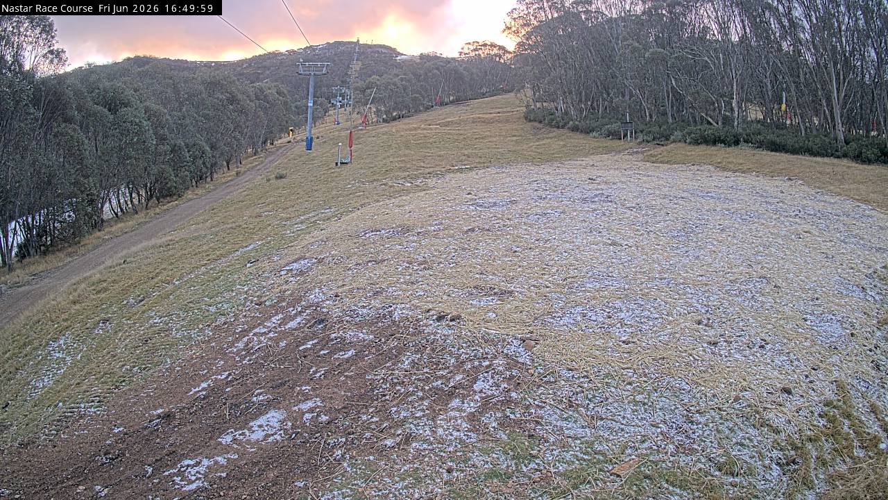 Thredbo Mid-Mountain snow cam captured at 26 June 2026 at 4:52 pm AEST
