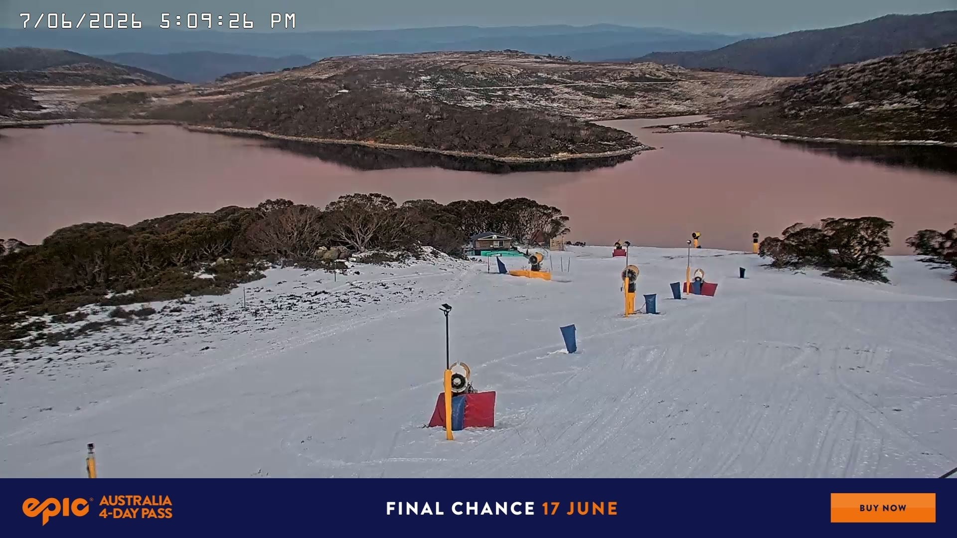 Falls Creek Drover's Dream Lake View snow cam captured at 7 June 2026 at 11:05 pm AEST