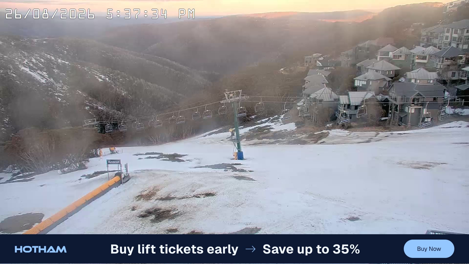 Mt Hotham Hotham Heights snow cam captured at 26 August 2026 at 5:43 pm AEST