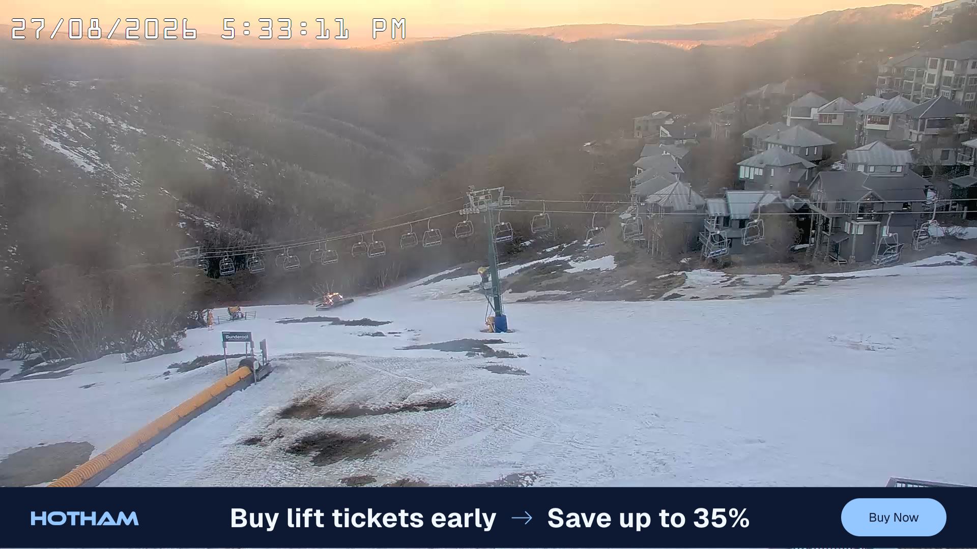 Mt Hotham Hotham Heights snow cam captured at 27 August 2026 at 5:33 pm AEST