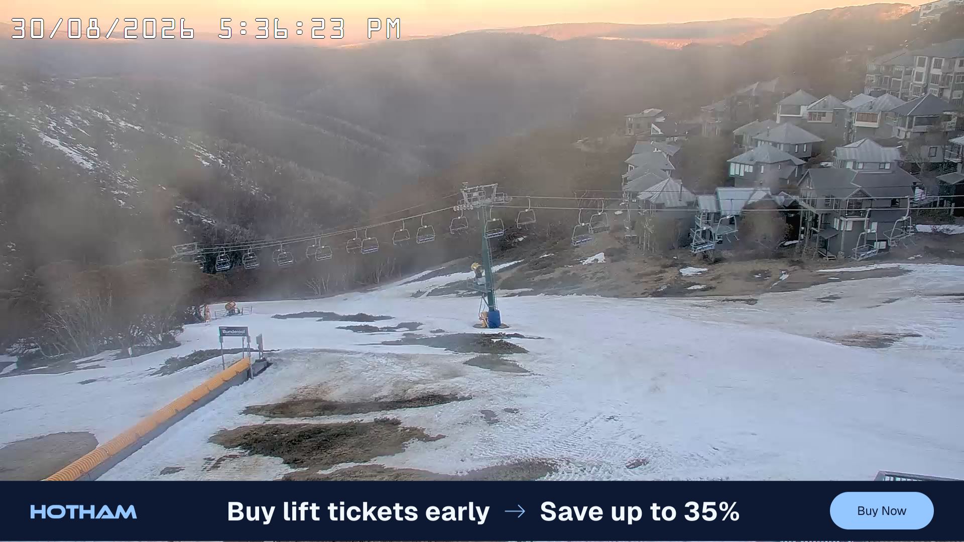 Mt Hotham Hotham Heights snow cam captured at 30 August 2026 at 5:38 pm AEST