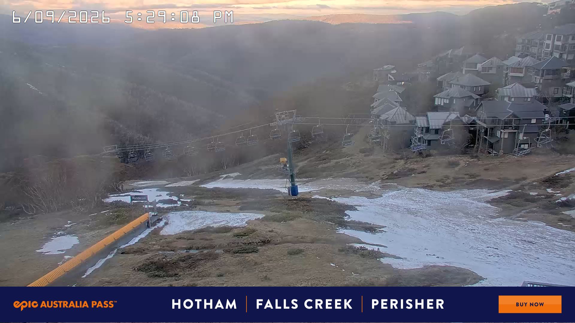 Mt Hotham Hotham Heights snow cam captured at 6 September 2026 at 5:38 pm AEST