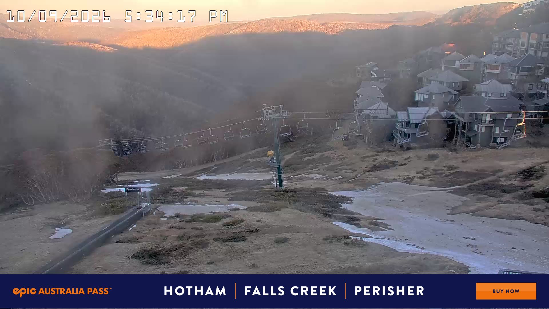 Mt Hotham Hotham Heights snow cam captured at 10 September 2026 at 5:35 pm AEST