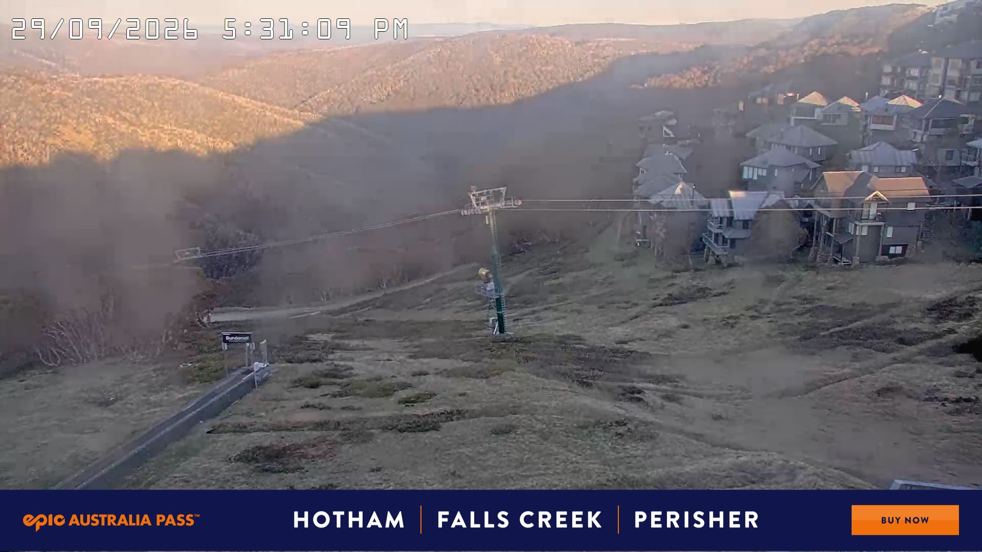 Mt Hotham Hotham Heights snow cam captured at 29 September 2026 at 5:37 pm AEST