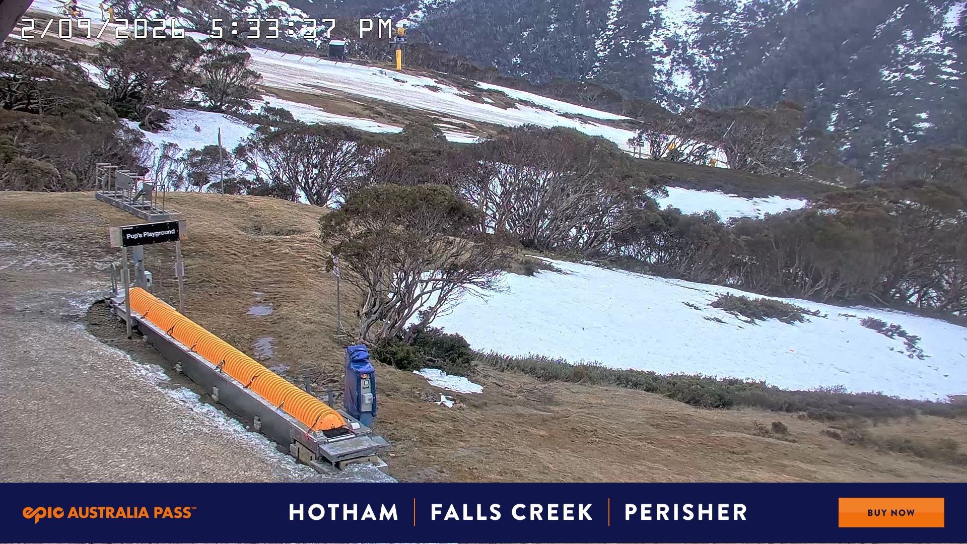 Mt Hotham Pup's and Sun Run snow cam captured at 2 September 2026 at 5:42 pm AEST