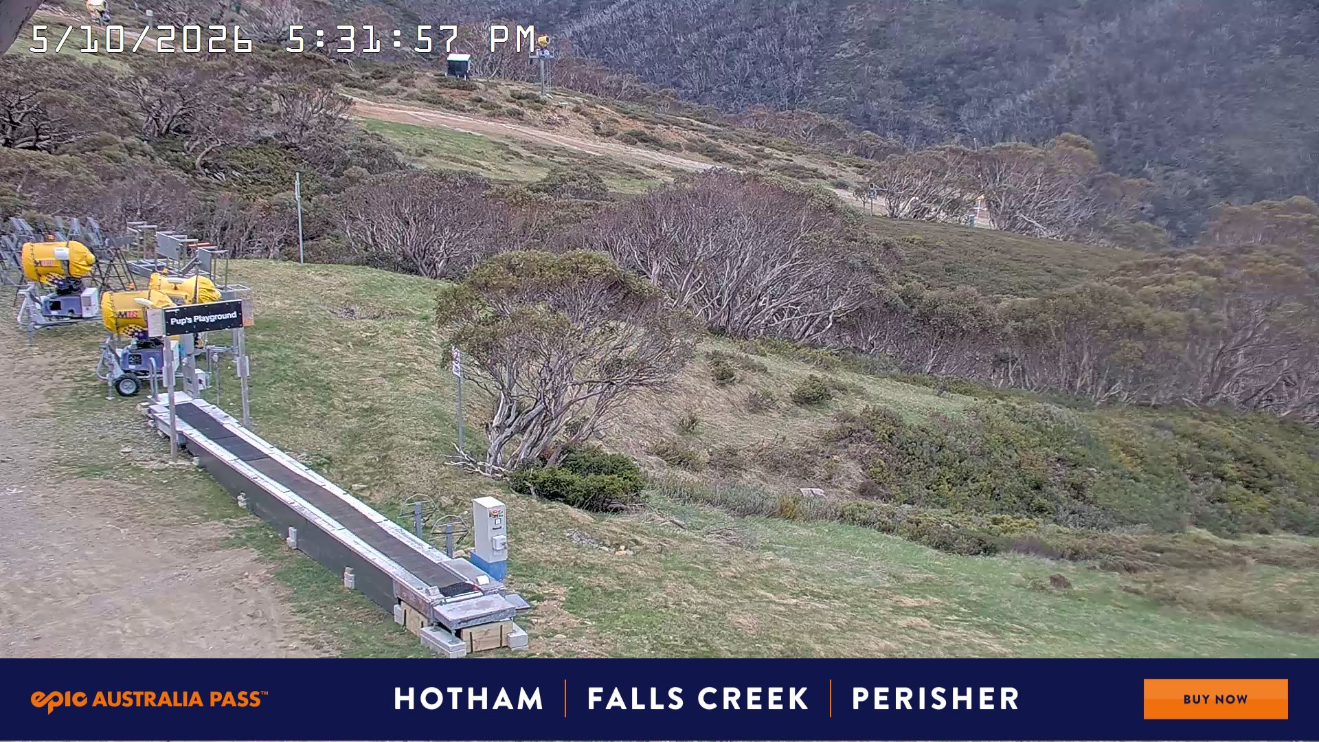 Mt Hotham Pup's and Sun Run snow cam captured at 5 October 2026 at 5:42 pm AEDT