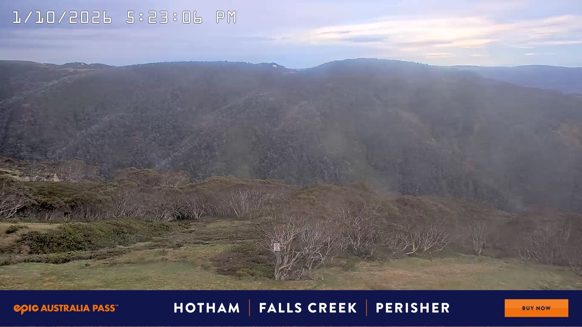 Mt Hotham Golden Point snow cam captured at 1 October 2026 at 5:37 pm AEST