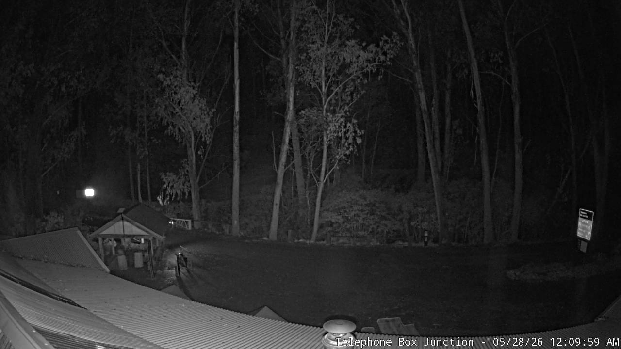 Mt Stirling Telephone Box Junction snow cam captured at 7 June 2026 at 11:05 pm AEST