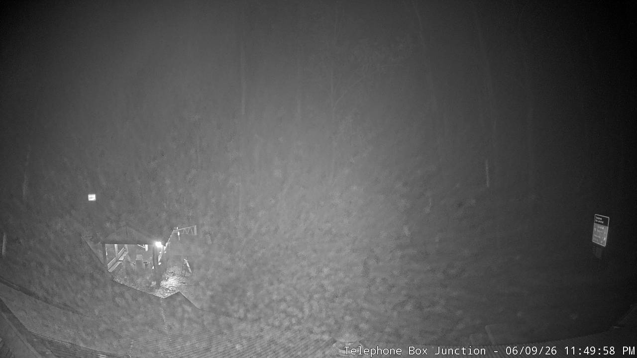 Mt Stirling Telephone Box Junction snow cam captured at 9 June 2026 at 11:52 pm AEST