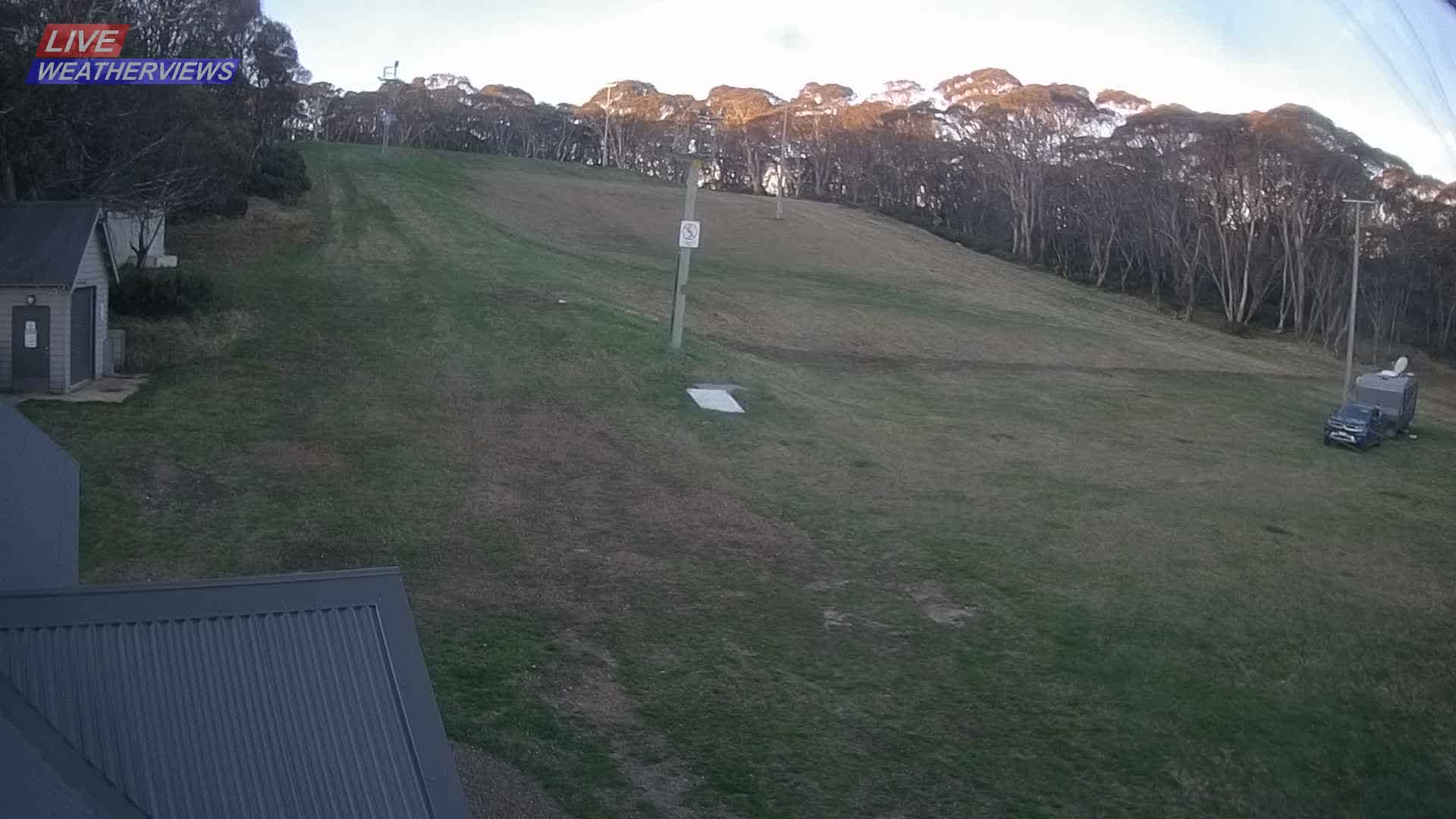 Dinner Plain Cobungra Platter snow cam captured at 29 September 2026 at 6:05 pm AEST