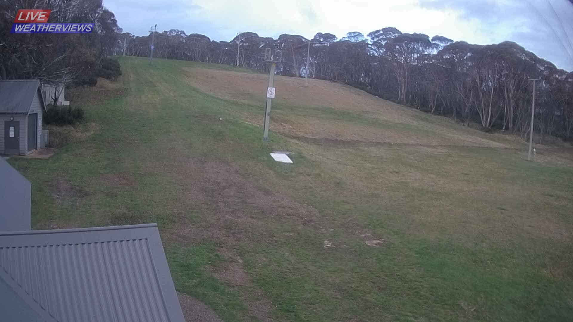 Dinner Plain Cobungra Platter snow cam captured at 1 October 2026 at 6:03 pm AEST