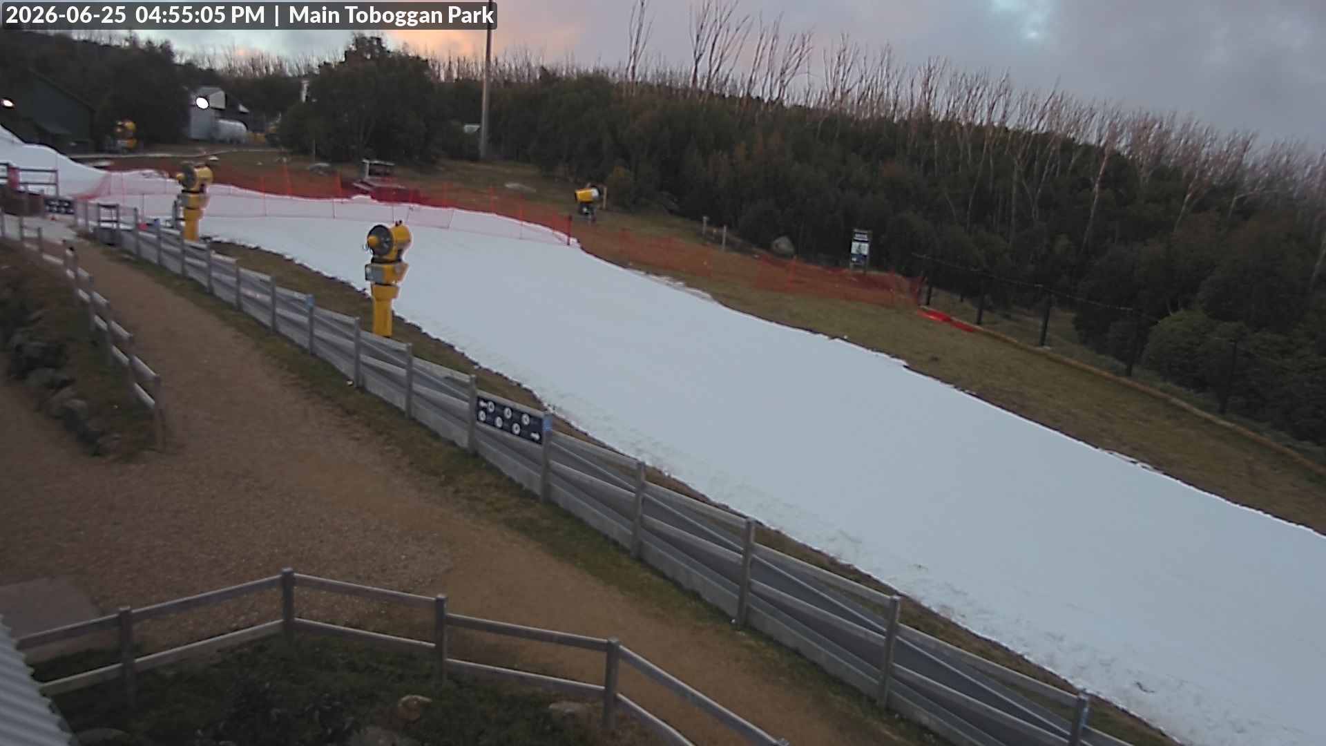 Lake Mountain Village Toboggan Run snow cam captured at 25 June 2026 at 4:58 pm AEST
