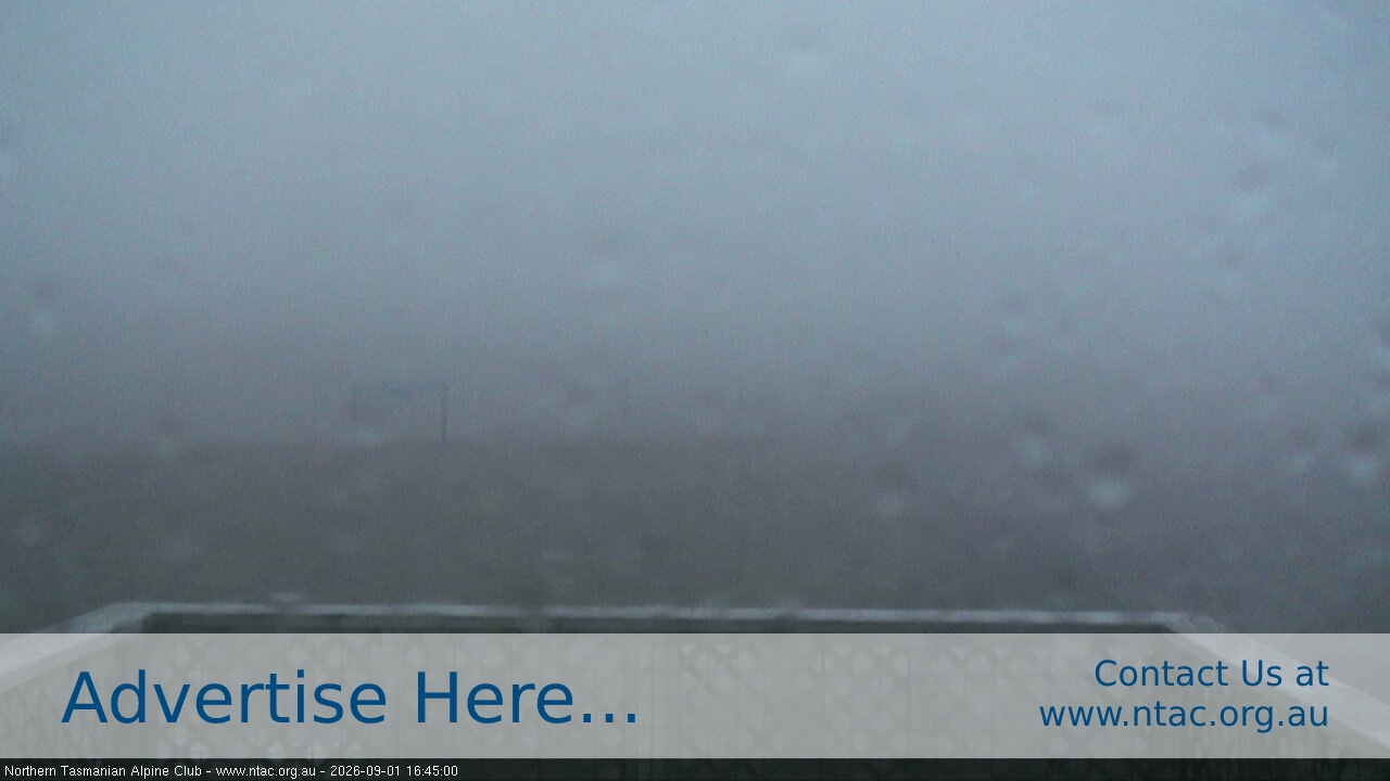 Ben Lomond NTAC Top Slopes snow cam captured at 1 September 2026 at 5:41 pm AEST