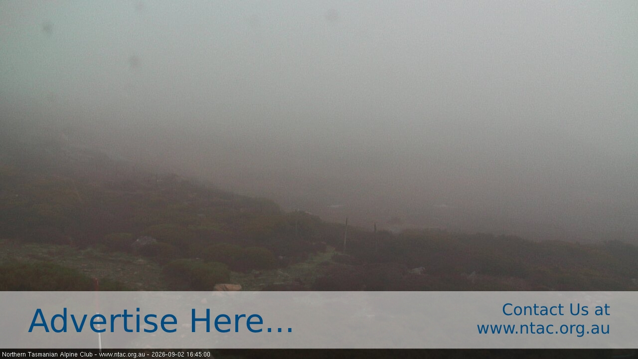 Ben Lomond NTAC Front Slopes snow cam captured at 2 September 2026 at 4:51 pm AEST
