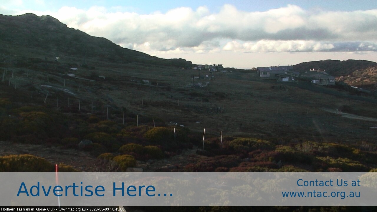 Ben Lomond NTAC Front Slopes snow cam captured at 9 September 2026 at 4:50 pm AEST