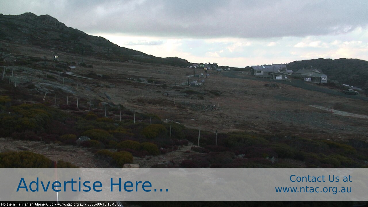 Ben Lomond NTAC Front Slopes snow cam captured at 15 September 2026 at 5:00 pm AEST