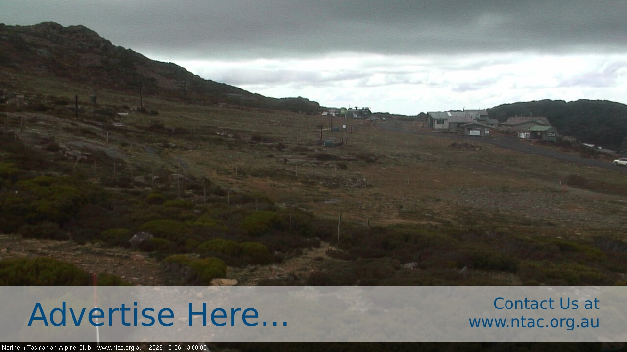 Ben Lomond NTAC Front Slopes snow cam captured at 6 October 2026 at 1:07 pm AEDT