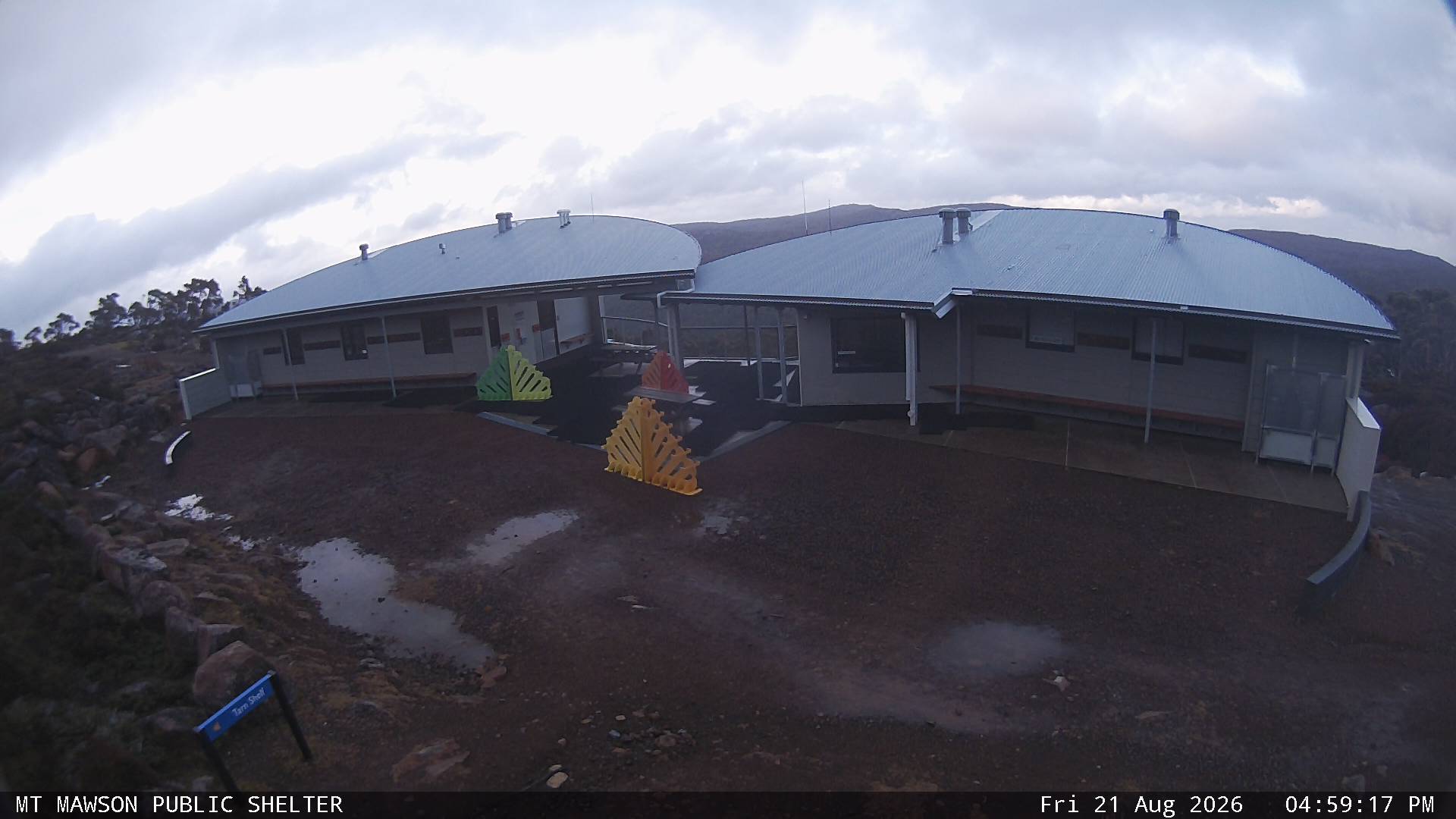 Mt Mawson Public Shelter snow cam captured at 21 August 2026 at 5:12 pm AEST