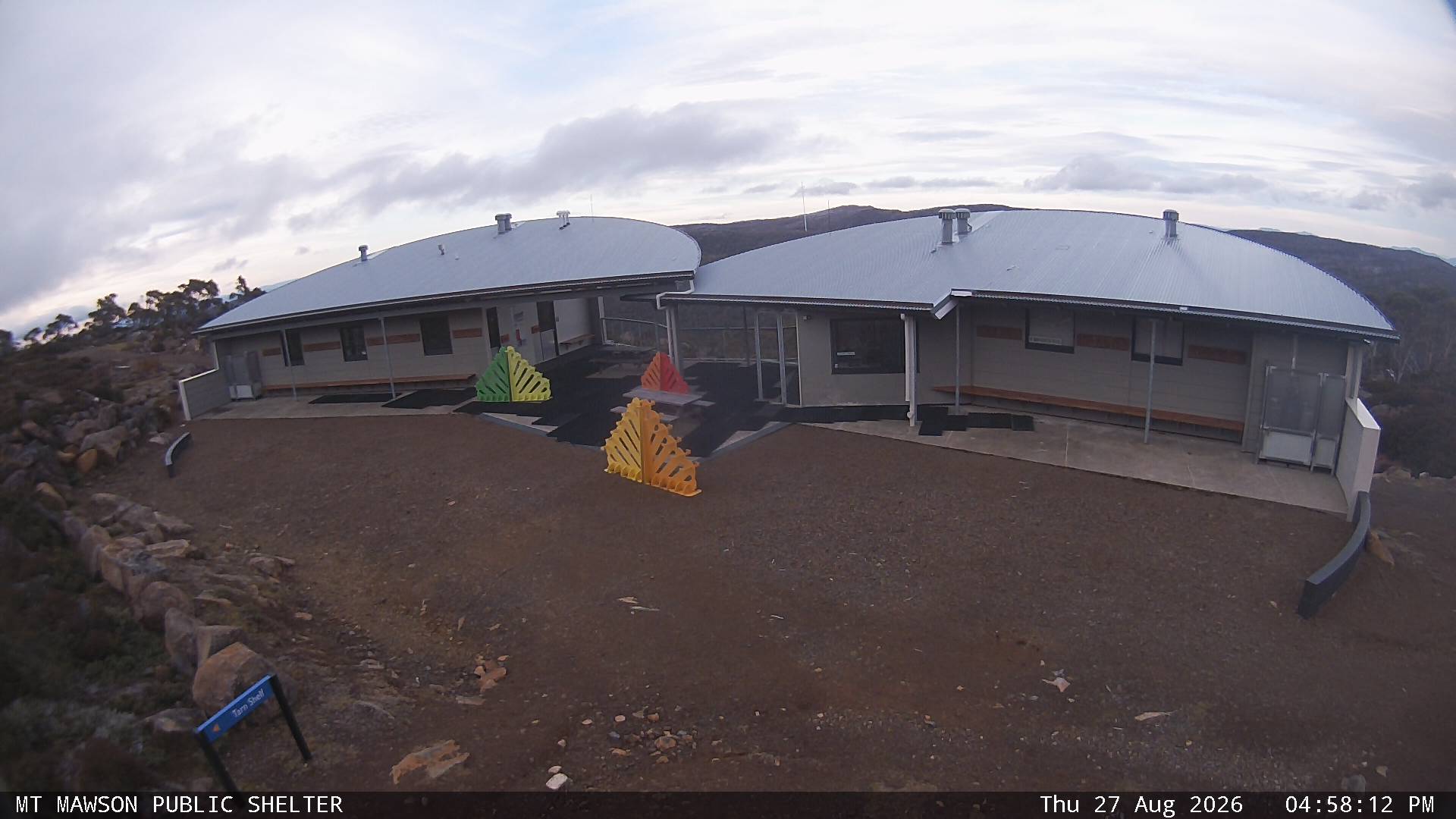 Mt Mawson Public Shelter snow cam captured at 27 August 2026 at 5:13 pm AEST