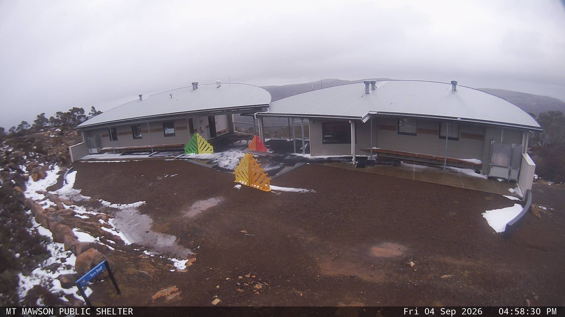 Mt Mawson Public Shelter snow cam captured at 4 September 2026 at 5:11 pm AEST