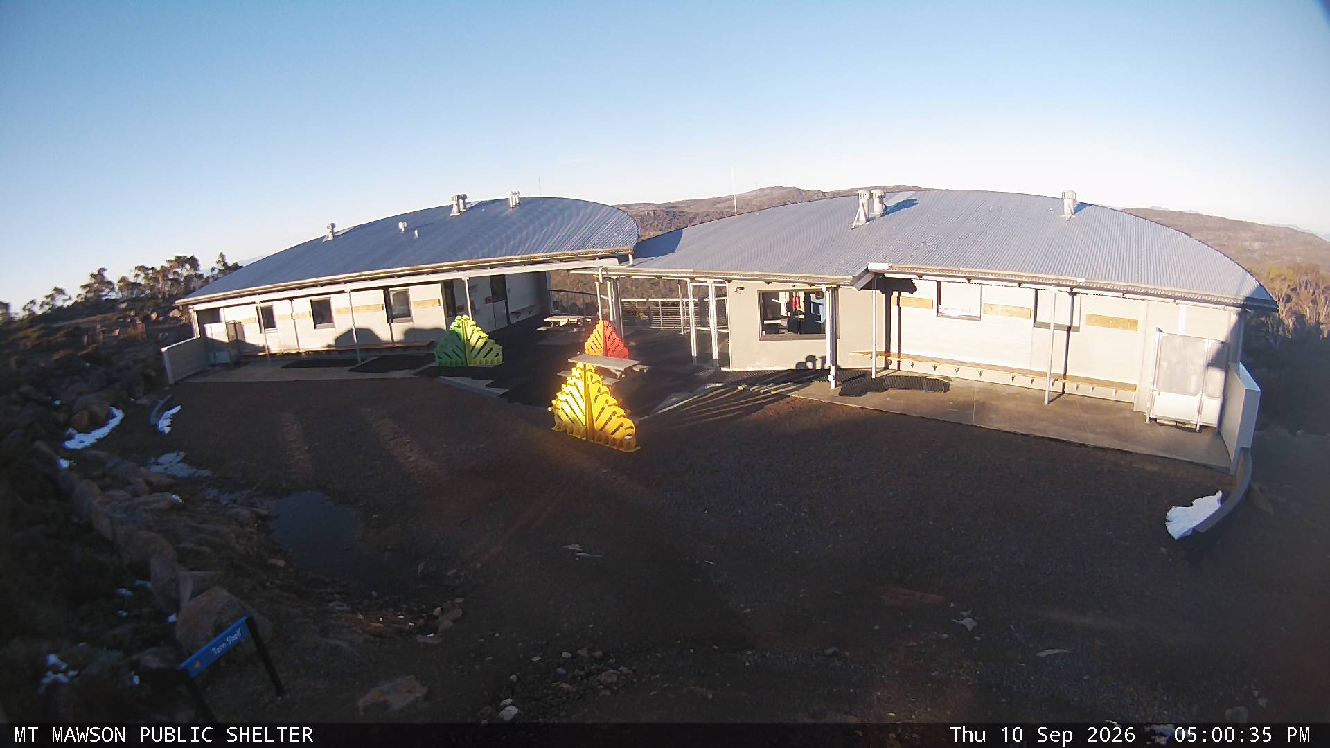 Mt Mawson Public Shelter snow cam captured at 10 September 2026 at 5:14 pm AEST
