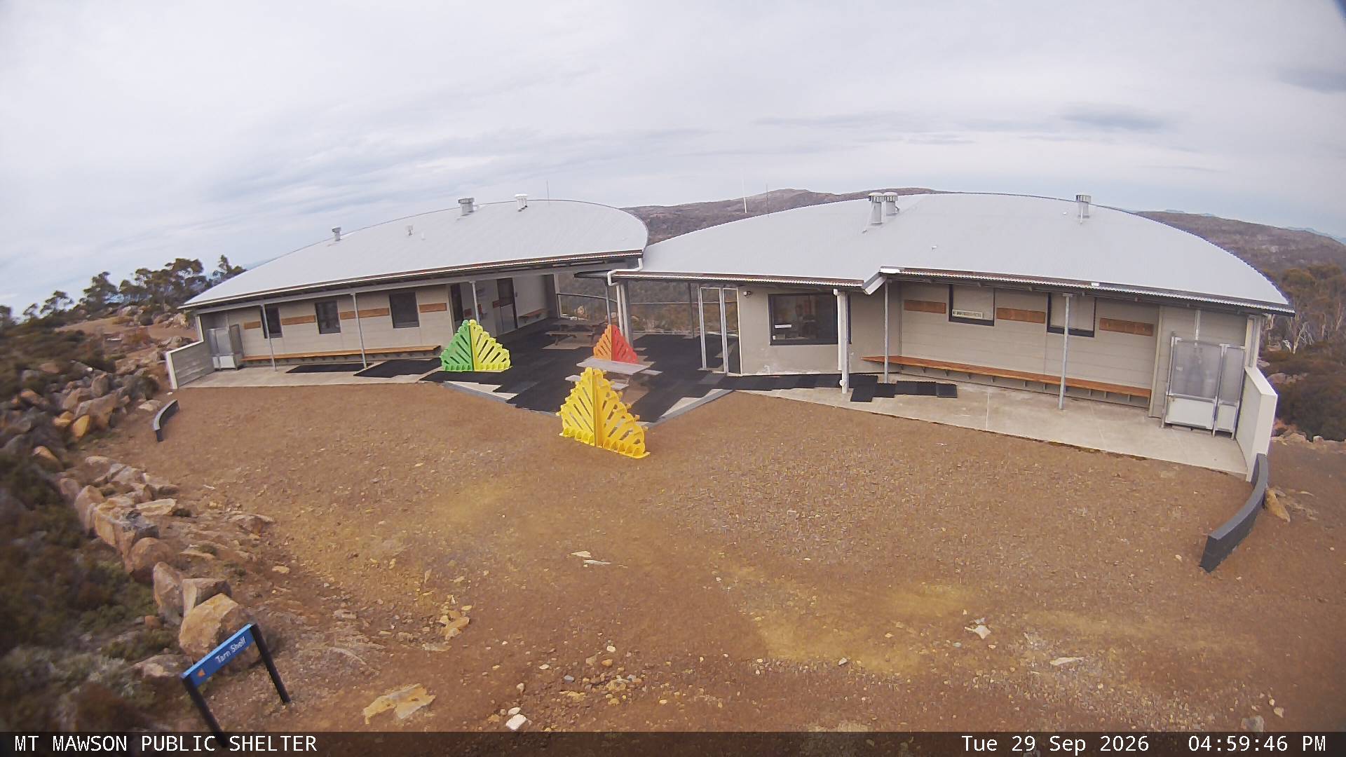 Mt Mawson Public Shelter snow cam captured at 29 September 2026 at 5:04 pm AEST