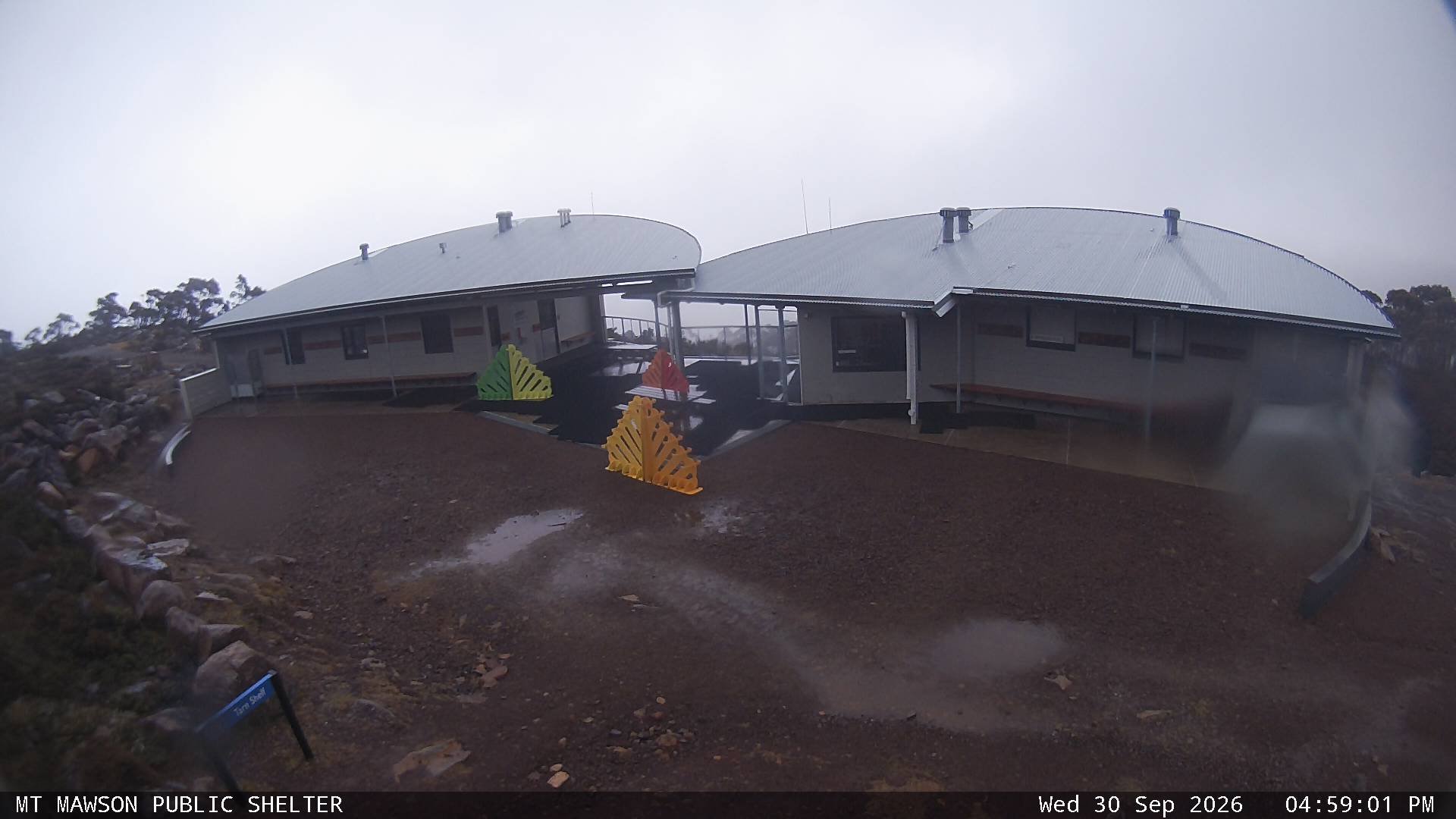 Mt Mawson Public Shelter snow cam captured at 30 September 2026 at 5:05 pm AEST
