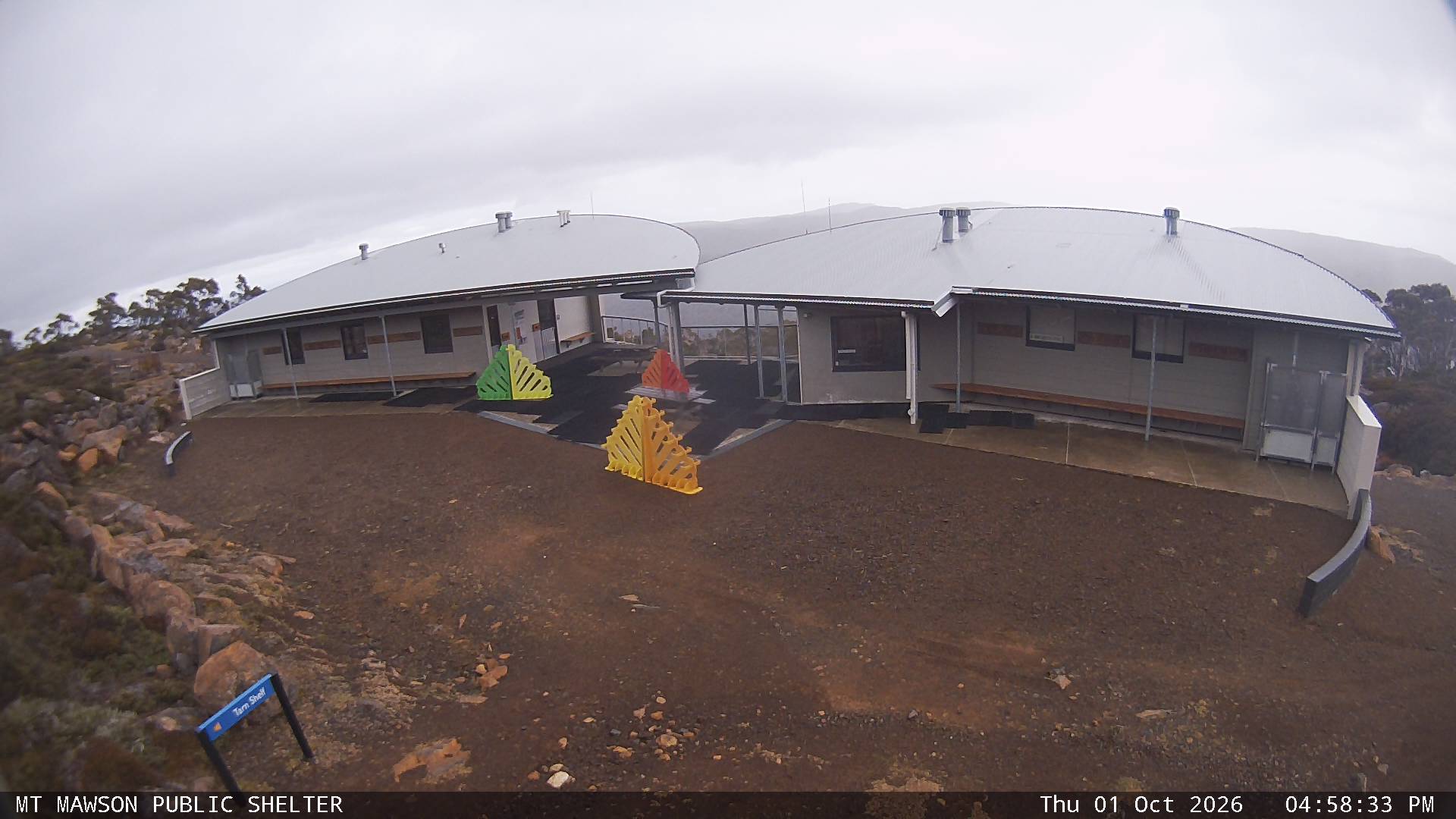 Mt Mawson Public Shelter snow cam captured at 1 October 2026 at 5:06 pm AEST