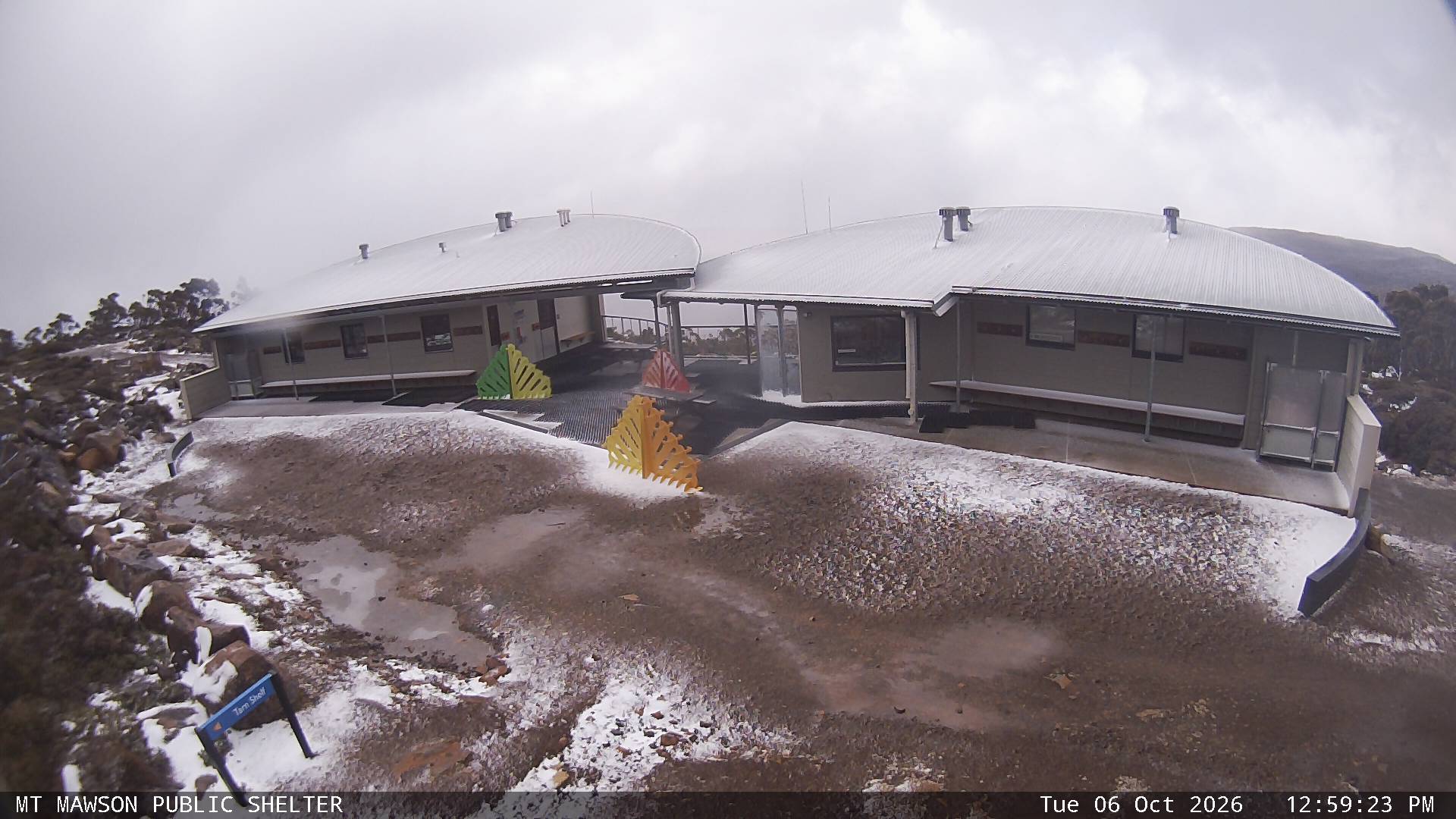 Mt Mawson Public Shelter snow cam captured at 6 October 2026 at 1:03 pm AEDT