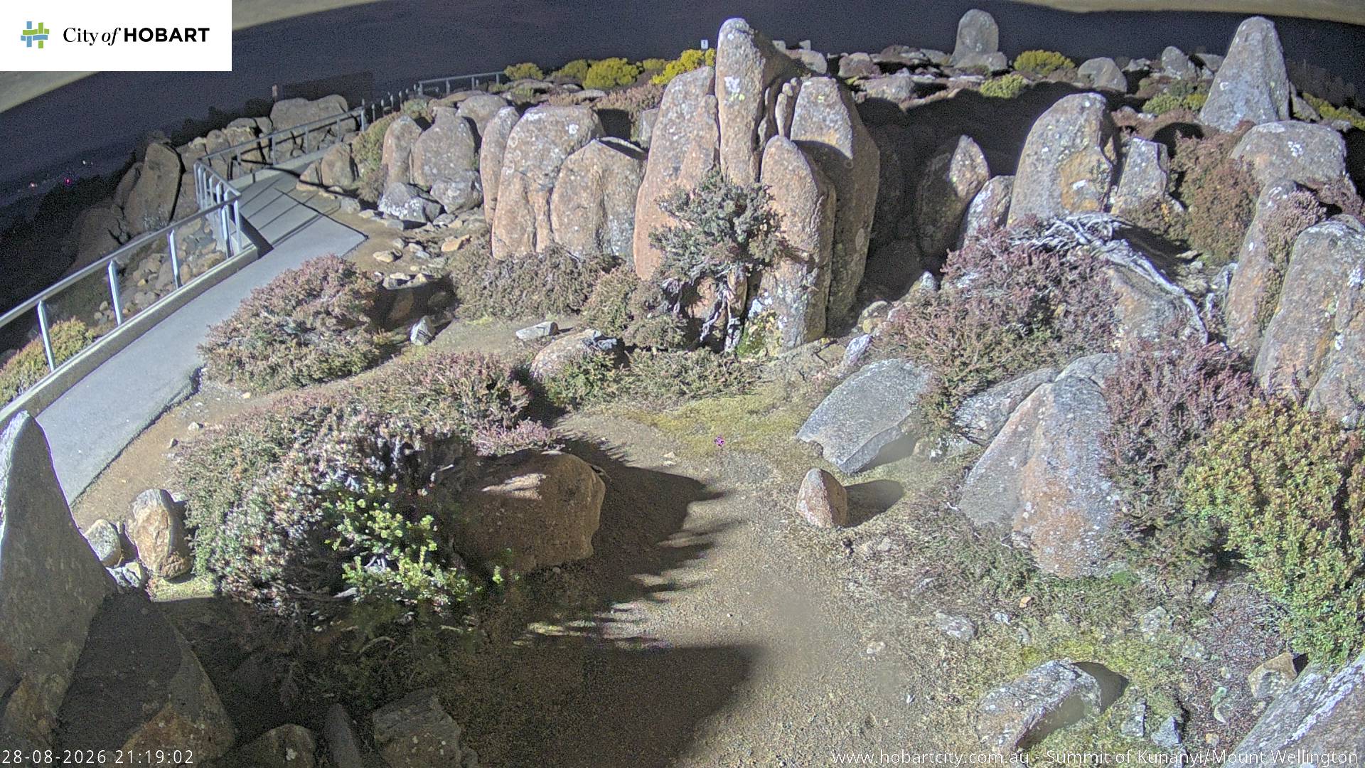 kunanyi / Mt Wellington Summit snow cam captured at 28 August 2026 at 9:21 pm AEST