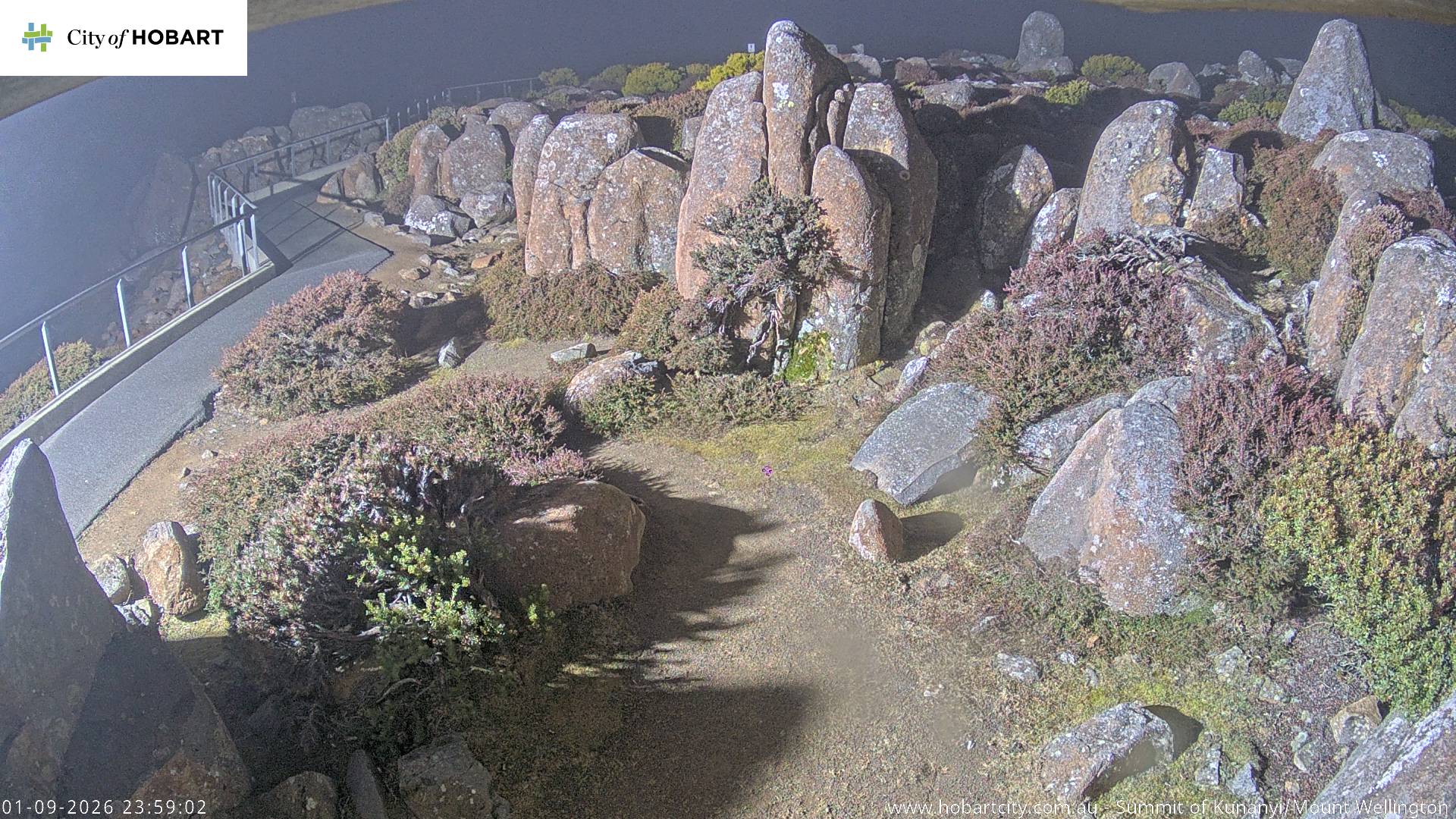kunanyi / Mt Wellington Summit snow cam captured at 1 September 2026 at 11:59 pm AEST