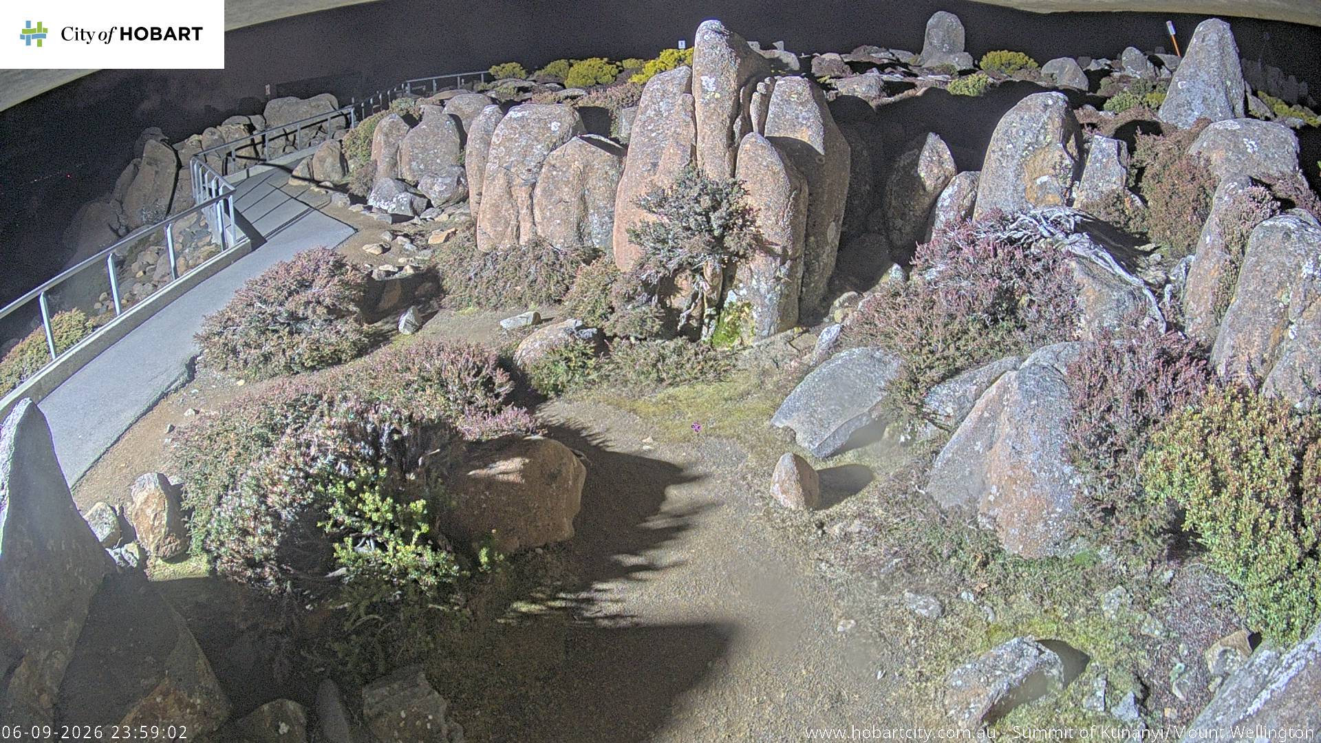 kunanyi / Mt Wellington Summit snow cam captured at 6 September 2026 at 11:59 pm AEST