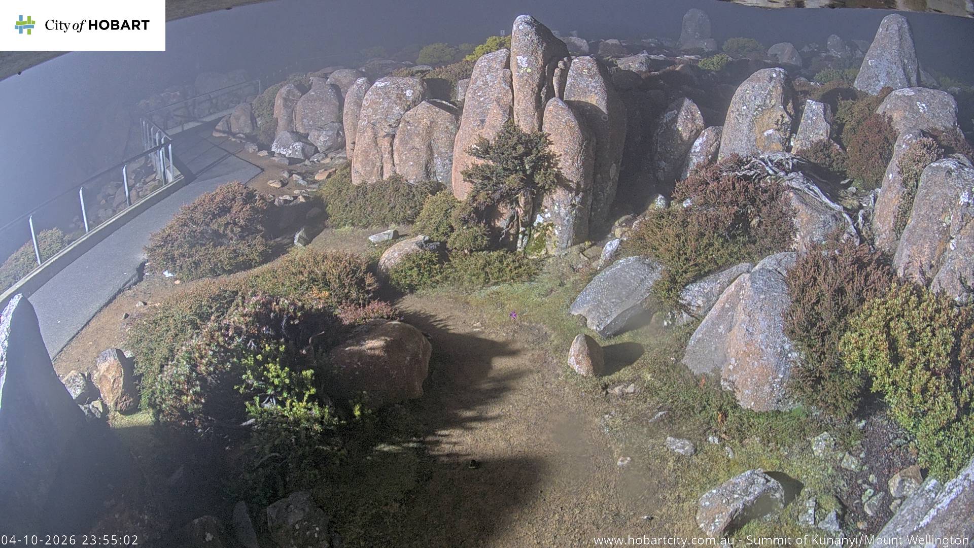 kunanyi / Mt Wellington Summit snow cam captured at 4 October 2026 at 11:55 pm AEDT