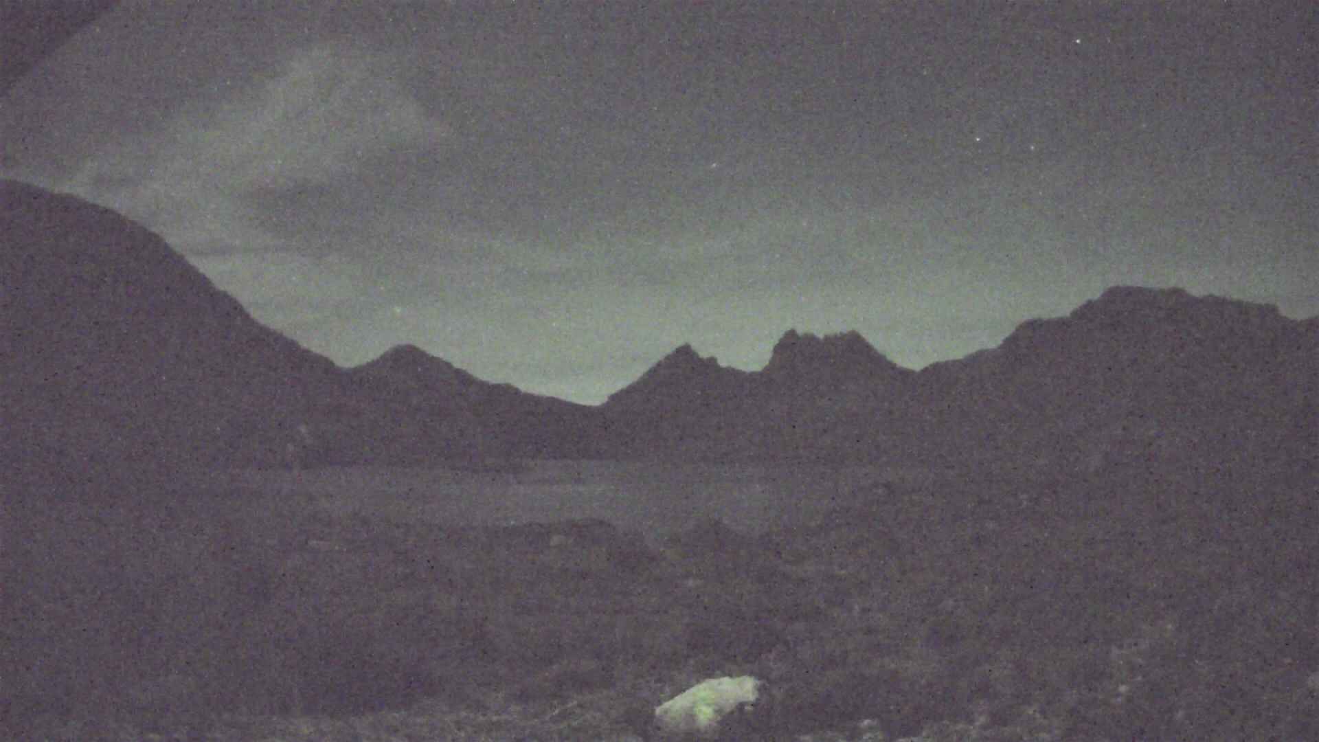 Cradle Mountain Dove Lake Carpark snow cam captured at 25 September 2026 at 9:02 pm AEST