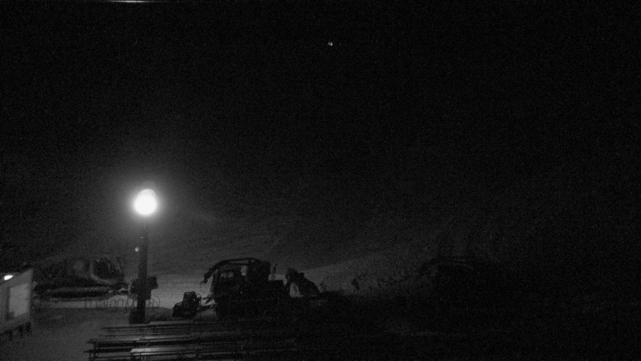 Coronet Peak Coronet Peak snow cam captured at 14 September 2026 at 9:25 pm NZST