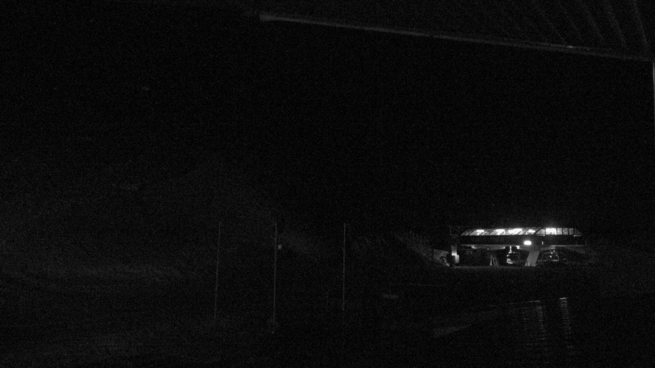 Coronet Peak Meadows Base snow cam captured at 7 September 2026 at 11:45 pm NZST